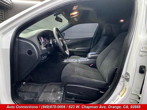 2011 Dodge Charger Base