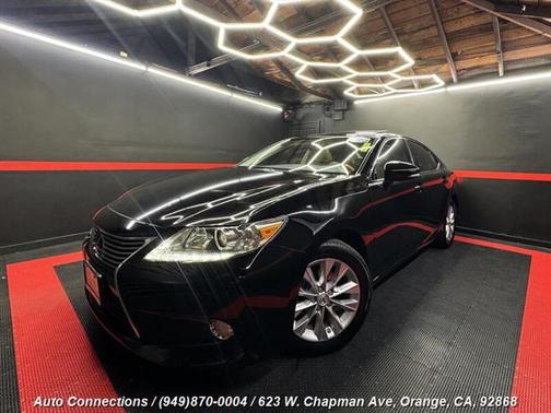 2014 Lexus ES 300h Base