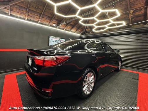 2014 Lexus ES 300h Base