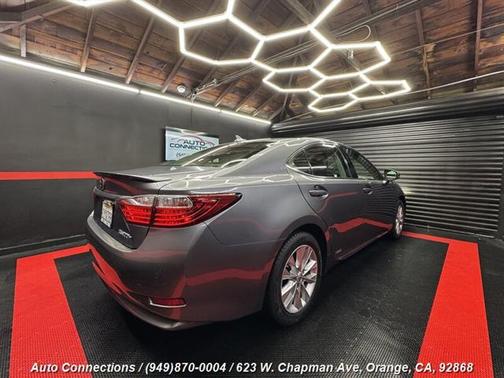 2013 Lexus ES 300h Base