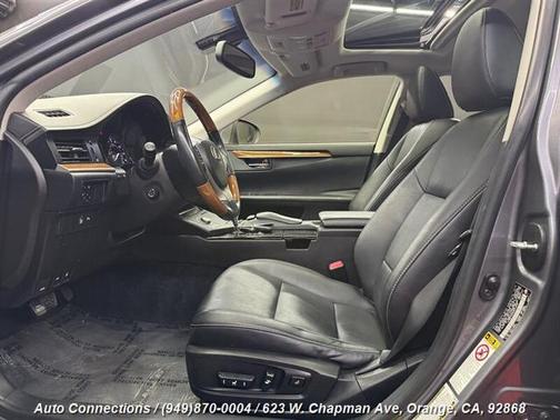 2013 Lexus ES 300h Base