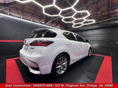Starfire Pearl 2014 Lexus CT 200h