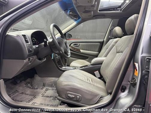 2000 INFINITI I30 Touring