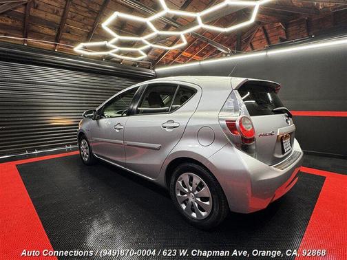 2013 Toyota Prius c Two