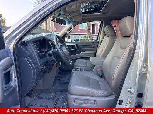 Alabaster Silver Metallic 2011 Honda Ridgeline RTL