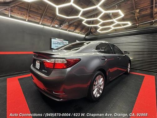2013 Lexus ES 300h Base