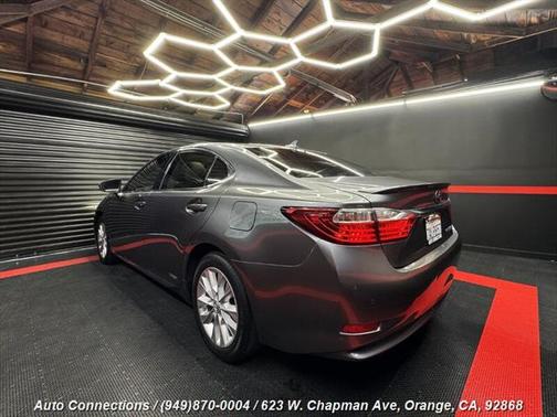 2013 Lexus ES 300h Base