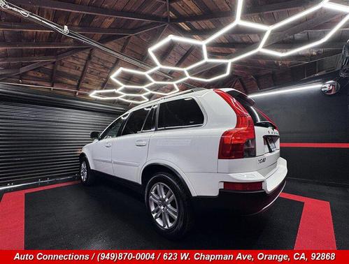 Ice White 2012 Volvo XC90 3.2