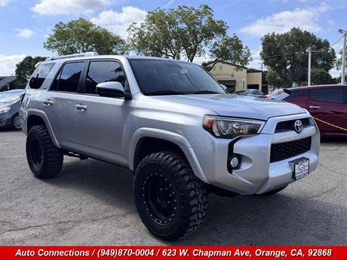 Classic Silver Metallic 2016 Toyota 4Runner SR5 Premium