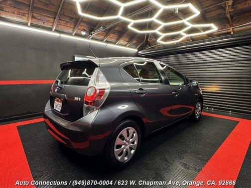 2014 Toyota Prius c Three