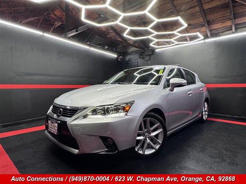 Silver Lining Metallic 2014 Lexus CT 200h