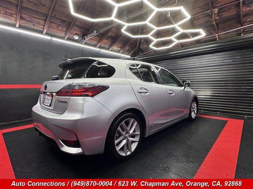 Silver Lining Metallic 2014 Lexus CT 200h