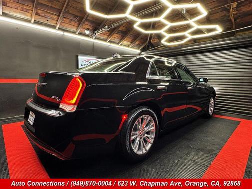2016 Chrysler 300 S
