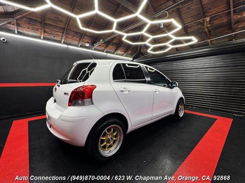 2011 Toyota Yaris Base