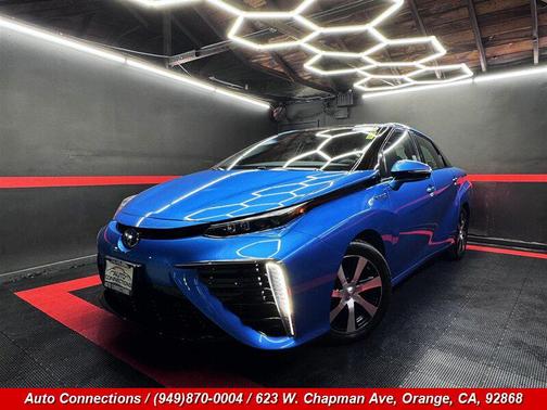 2018 Toyota Mirai Base