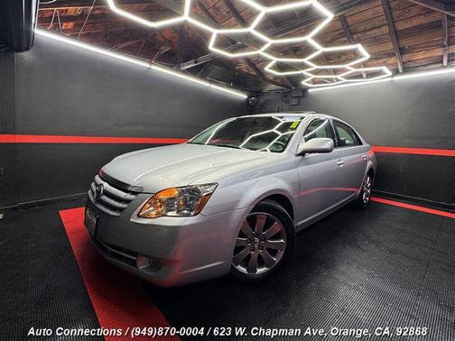 2005 Toyota Avalon XLS