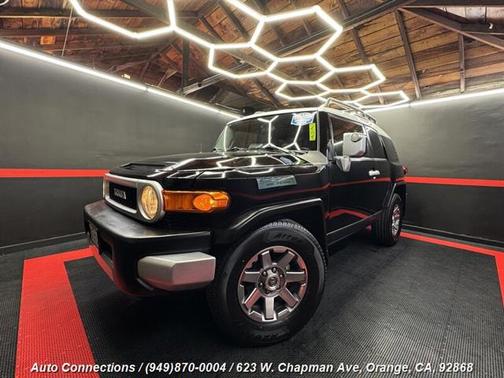 2014 Toyota FJ Cruiser Base