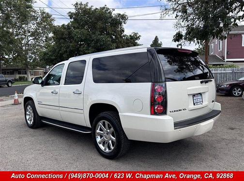 Summit White 2014 GMC Yukon XL Denali