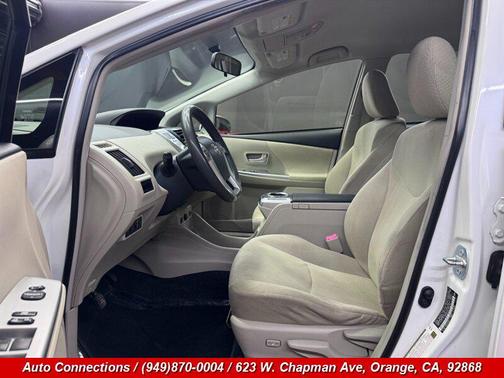 2014 Toyota Prius v Two