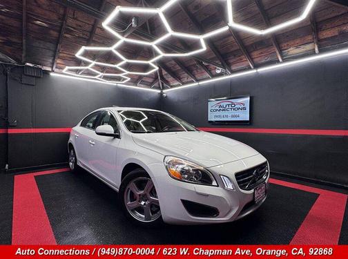 Ice White 2012 Volvo S60 T5