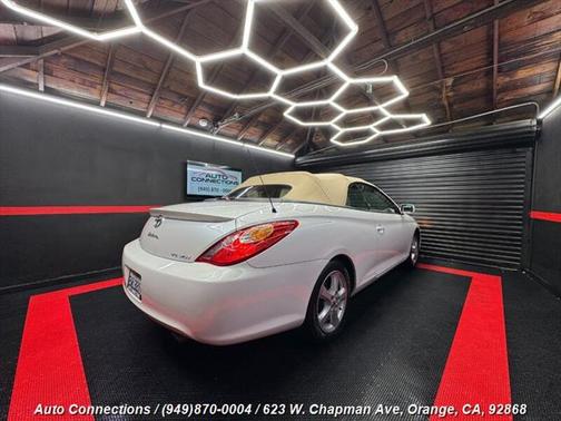 2005 Toyota Camry Solara SLE V6
