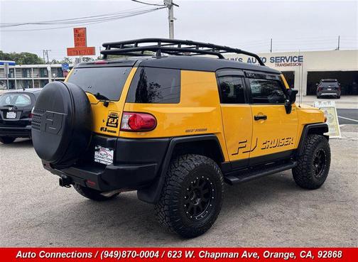 White/Sun Fusion 2007 Toyota FJ Cruiser Base