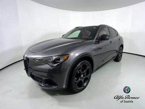 2025 Alfa Romeo Stelvio Sprint AWD