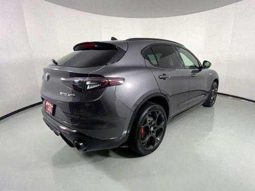 2025 Alfa Romeo Stelvio Sprint AWD