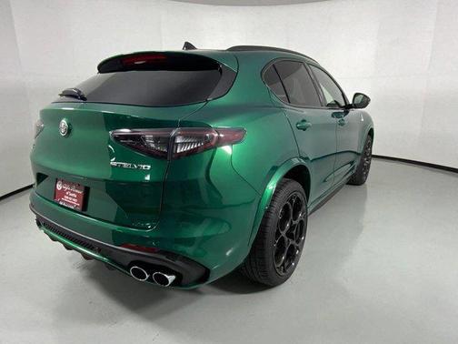 2024 Alfa Romeo Stelvio Quadrifoglio