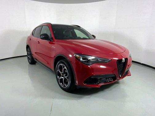 2025 Alfa Romeo Stelvio Sprint AWD