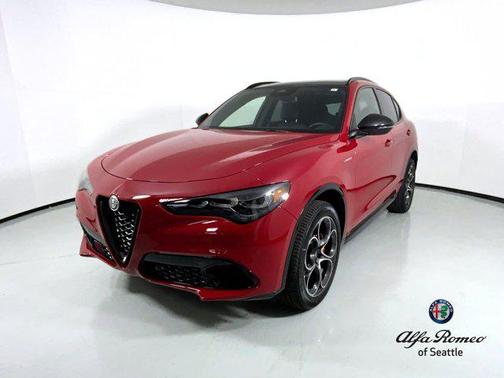 2025 Alfa Romeo Stelvio Sprint AWD