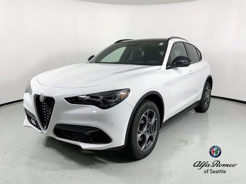 2025 Alfa Romeo Stelvio Sprint AWD