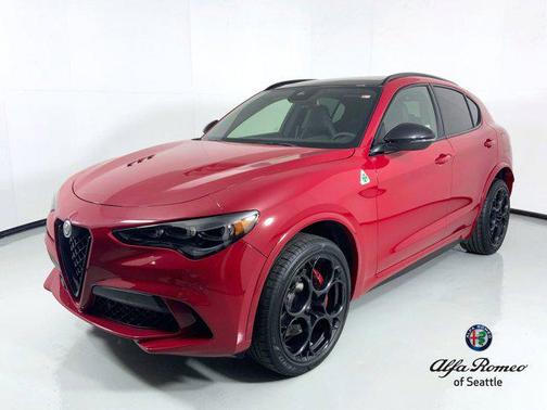 2024 Alfa Romeo Stelvio Quadrifoglio