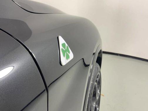 2024 Alfa Romeo Stelvio Quadrifoglio