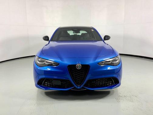 Misano Blue Metallic 2026 Alfa Romeo Giulia AWD