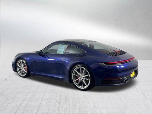 2020 Porsche 911 Carrera 4S