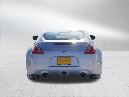 2017 Nissan 370Z Base