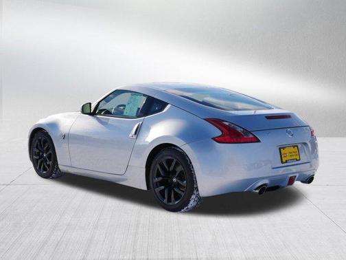 2017 Nissan 370Z Base