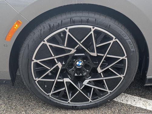 Oxide Grey Metallic 2027 BMW 740 i xDrive