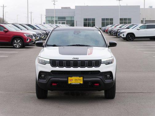 2023 Jeep Compass Trailhawk