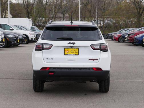 2023 Jeep Compass Trailhawk