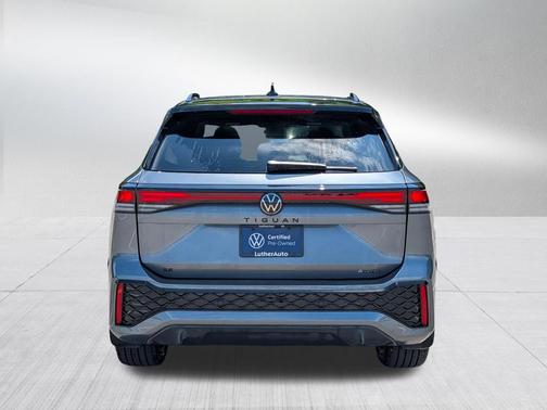 Platinum Gray Metallic 2025 Volkswagen Tiguan 2.0T SE R-Line Black 4MOTION