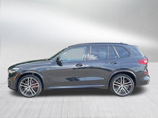 2022 BMW X5 M50i