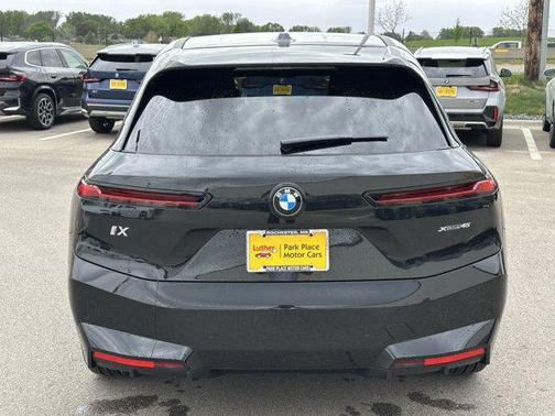 2026 BMW iX xDrive45