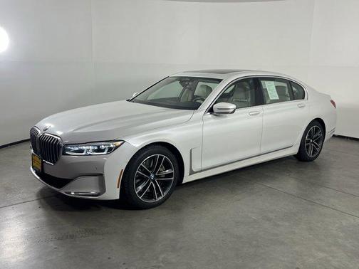 2022 BMW 750 i xDrive