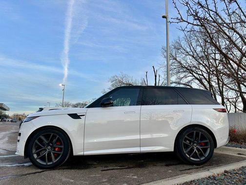 2024 Land Rover Range Rover Sport SE