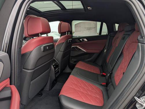 Black Sapphire Metallic 2026 BMW X6 M60i