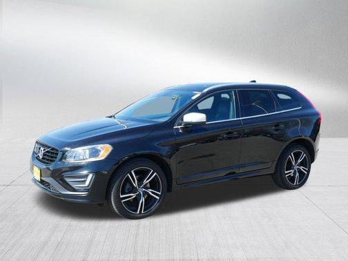 2017 Volvo XC60 T6 R-Design