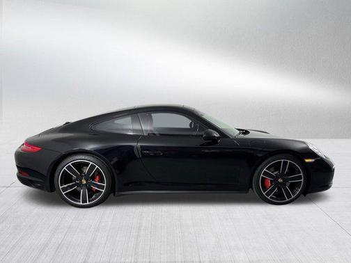 2018 Porsche 911 Carrera 4S