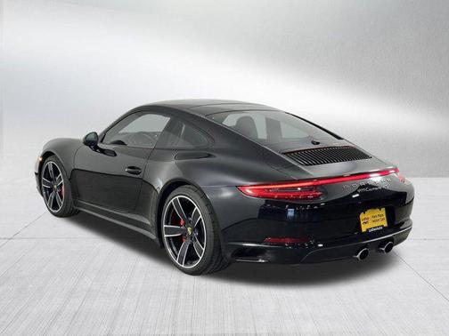 2018 Porsche 911 Carrera 4S
